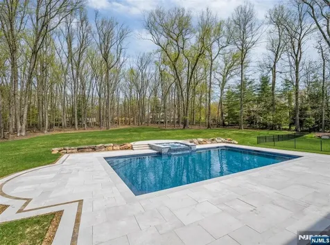 11 Alford Drive Saddle River NJ 07458