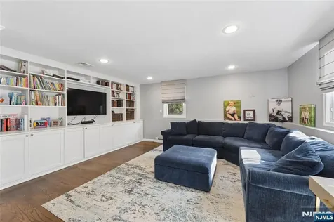 1073 Allessandrini Avenue New Milford NJ 07646