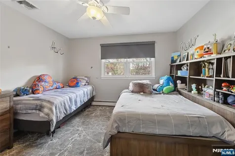 1073 Allessandrini Avenue New Milford NJ 07646