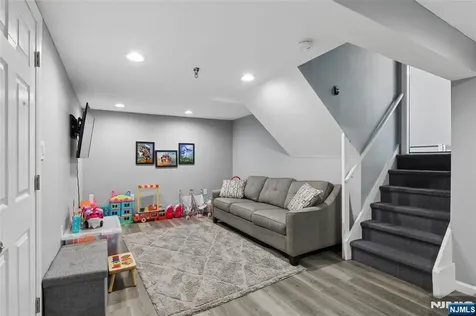 1073 Allessandrini Avenue New Milford NJ 07646