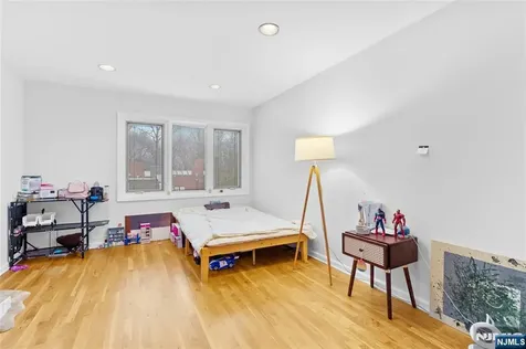 55 Hidden Ledge Road Englewood NJ 07631