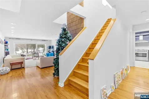 55 Hidden Ledge Road Englewood NJ 07631