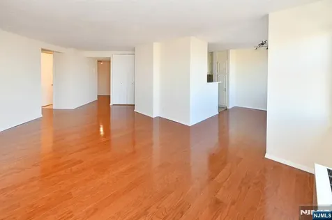 7004 Boulevard East Guttenberg NJ 07093