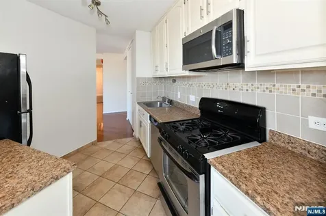 7004 Boulevard East Guttenberg NJ 07093
