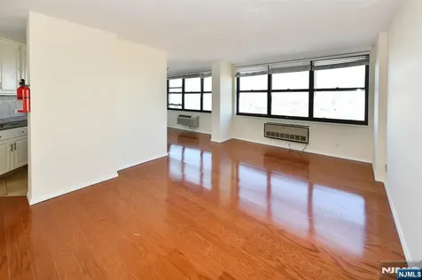7004 Boulevard East Guttenberg NJ 07093
