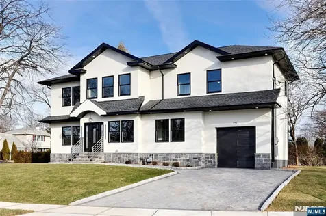 592 Fermery Drive New Milford NJ 07646