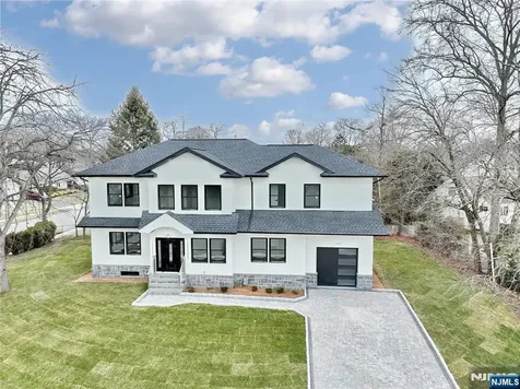 592 Fermery Drive New Milford NJ 07646