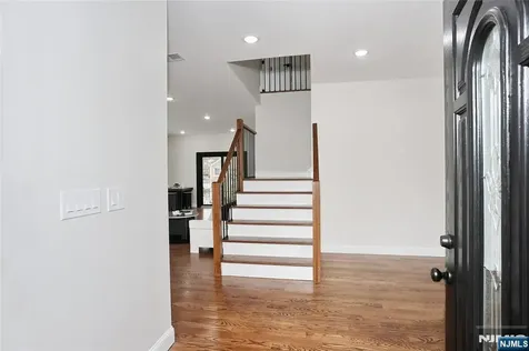 592 Fermery Drive New Milford NJ 07646