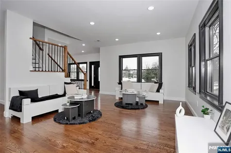592 Fermery Drive New Milford NJ 07646