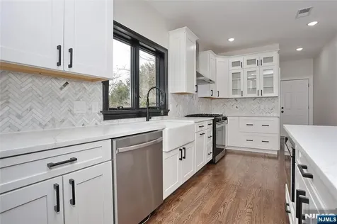 592 Fermery Drive New Milford NJ 07646