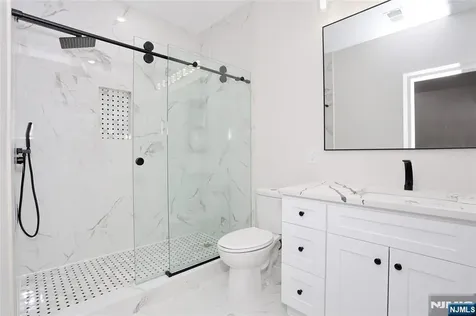 592 Fermery Drive New Milford NJ 07646