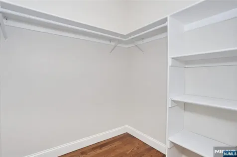 592 Fermery Drive New Milford NJ 07646