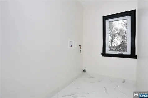 592 Fermery Drive New Milford NJ 07646