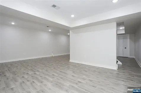 592 Fermery Drive New Milford NJ 07646