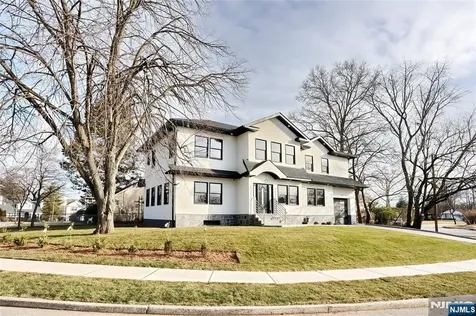 592 Fermery Drive New Milford NJ 07646