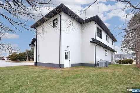 592 Fermery Drive New Milford NJ 07646