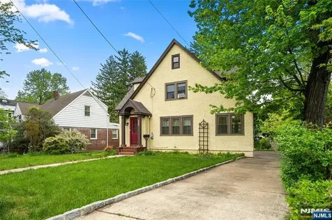 1231 Alicia Avenue Teaneck NJ 07666
