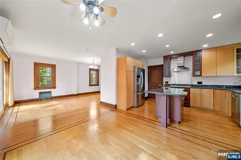 1231 Alicia Avenue Teaneck NJ 07666