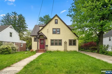 1231 Alicia Avenue Teaneck NJ 07666