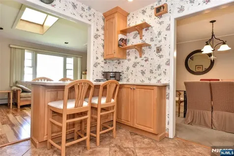 31 Susan Avenue Midland Park NJ 07432