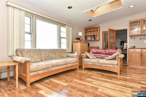 31 Susan Avenue Midland Park NJ 07432