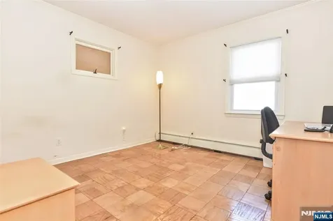 31 Susan Avenue Midland Park NJ 07432