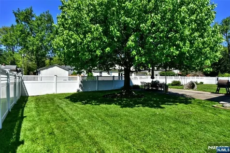 31 Susan Avenue Midland Park NJ 07432