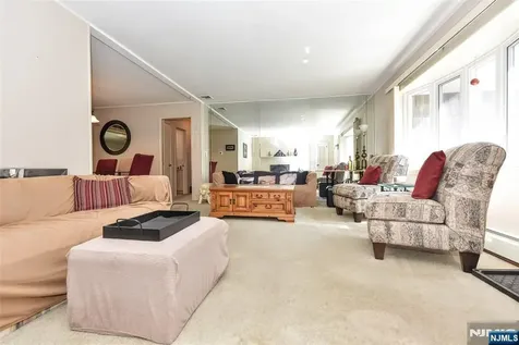 31 Susan Avenue Midland Park NJ 07432