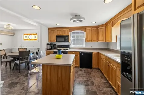38 Maple Avenue Westwood NJ 07675
