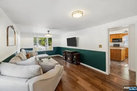 38 Maple Avenue Westwood NJ 07675