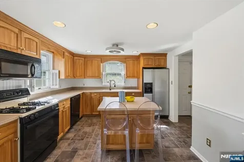 38 Maple Avenue Westwood NJ 07675