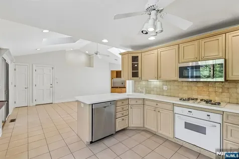 162 Anderson Avenue Closter NJ 07624