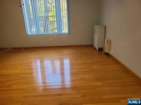 250 Broad Avenue Leonia NJ 07605
