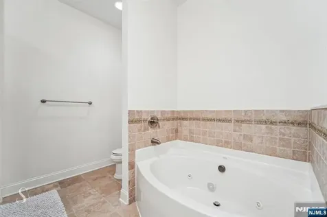 20 Ave At Port Imperial West New York NJ 07093