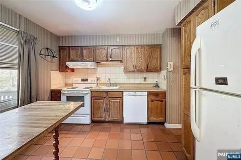 142 Valley View Drive Rockaway Township NJ 07866