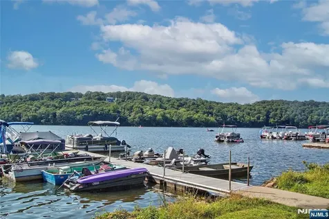 142 Valley View Drive Rockaway Township NJ 07866