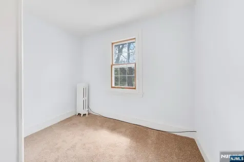 121 Hillside Avenue Teaneck NJ 07666