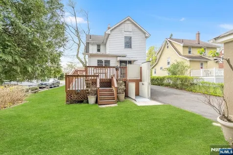 121 Hillside Avenue Teaneck NJ 07666