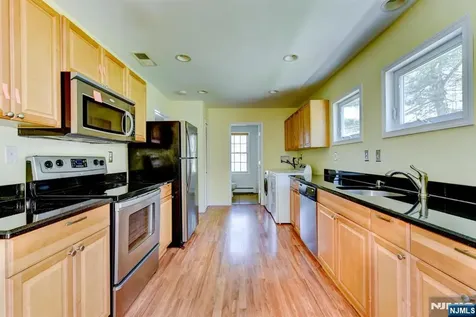 64 Hilltop Trail Sparta NJ 07871