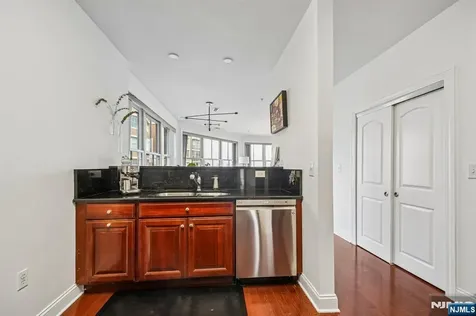 22 Avenue At Port Imperial West New York NJ 07093