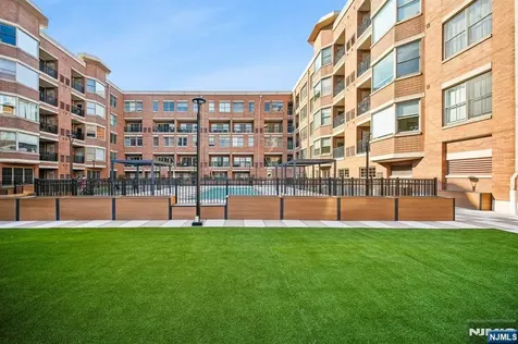 22 Avenue At Port Imperial West New York NJ 07093