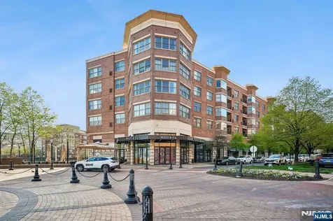 22 Avenue At Port Imperial West New York NJ 07093