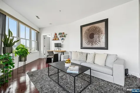 22 Avenue At Port Imperial West New York NJ 07093