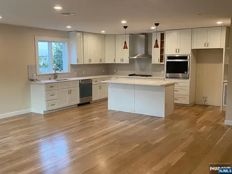 353 Hoboken Road Carlstadt NJ 07072