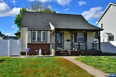 225 Wilson Street Saddle Brook NJ 07663