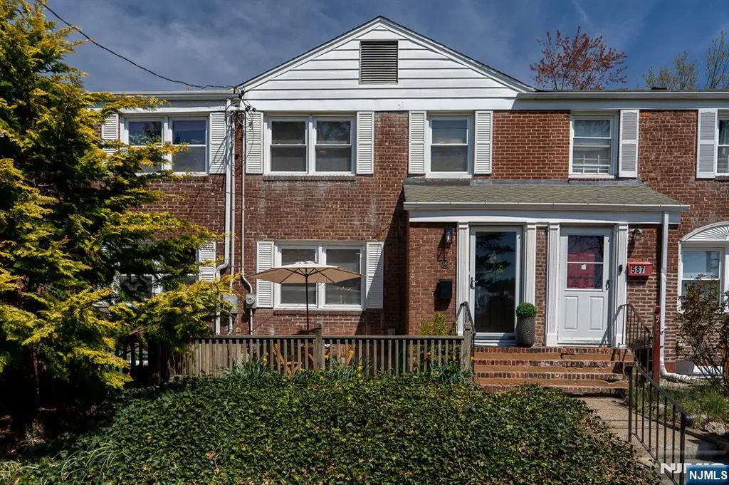 589 Beverly Road Teaneck NJ 07666