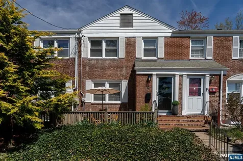 589 Beverly Road Teaneck NJ 07666