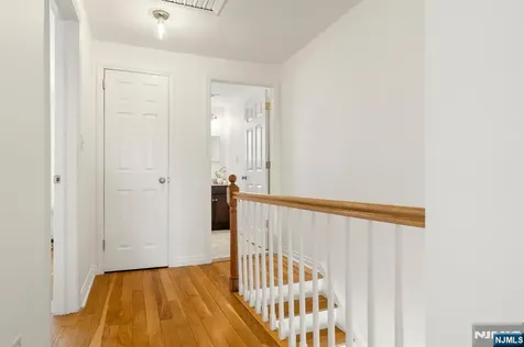 589 Beverly Road Teaneck NJ 07666