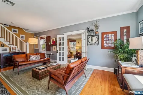 10 Crescent Place Allendale NJ 07401