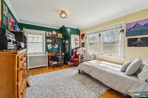 10 Crescent Place Allendale NJ 07401